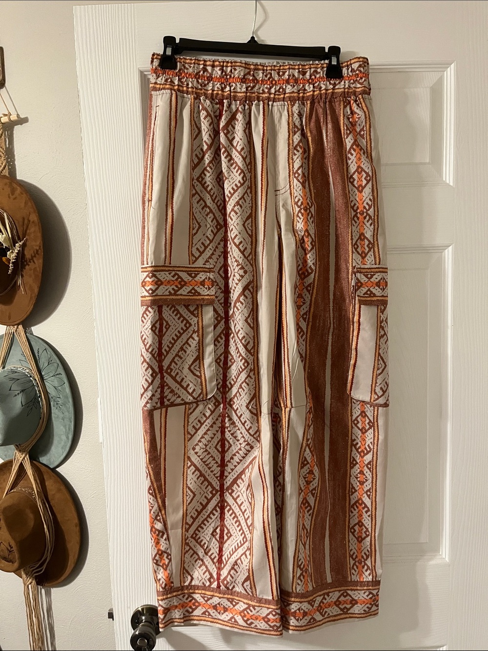 FP Movement by Free People Cream & Rust Geometric Cargo Joggers